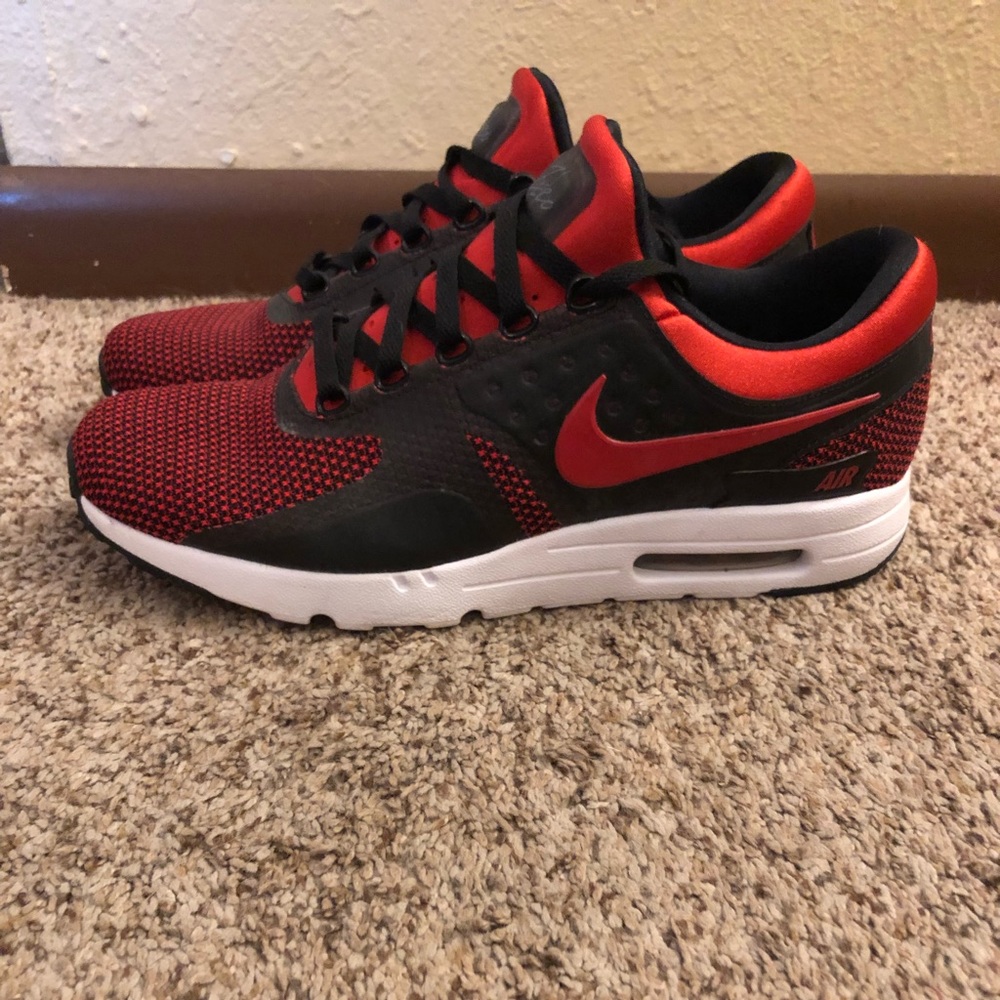 Nike AirMax Zero Sz 11